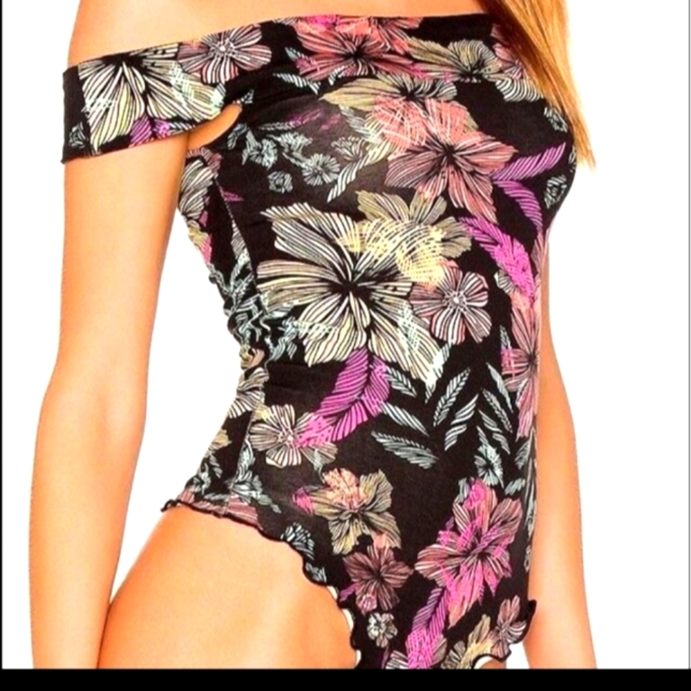 Free people bodysuit M